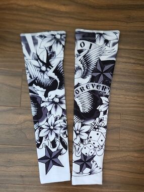 EUG Sugoi Unisex Midzero Arm Sleeves Medium